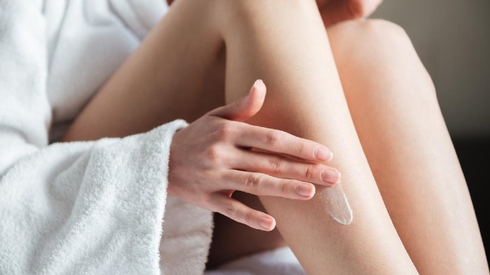 4 Alasan Kenapa Body Serum Nggak Boleh Dilewatkan