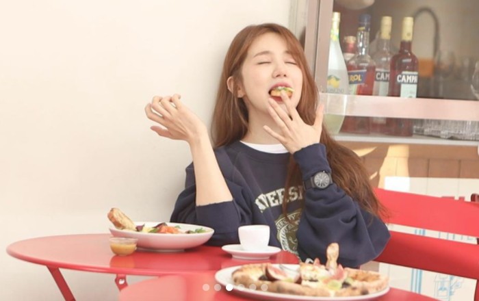 Diam-diam Yoon Eun Hye juga punya hobi memasak, loh! ia suka membagikan hasil masakannya di akun instagram miliknya / foto: instagram.com/y1003_grace