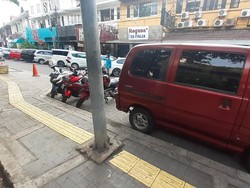Guiding Block Tunanetra Nabrak Tiang di Jakpus, Pemprov DKI Dikritik