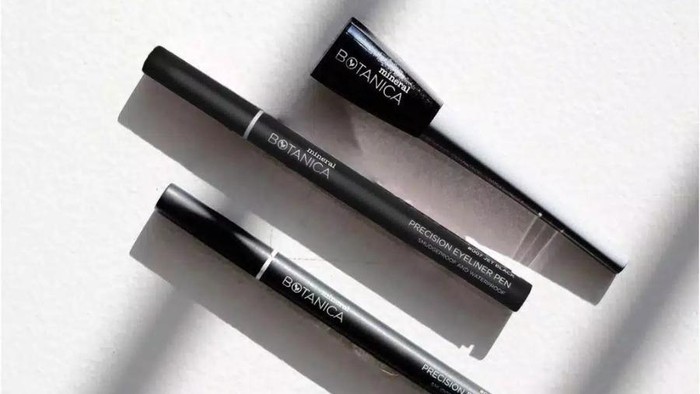 Dibuang Sayang, Begini Cara Mengatasi Eyeliner yang Kering