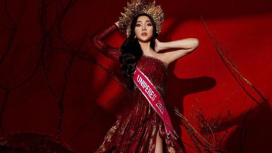 Setelah keluar dari penjara dan menghilang beberapa saat, berikut penampilan Lucinta Luna yang bikin pangling
