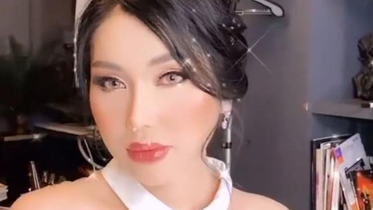 Setelah keluar dari penjara dan menghilang beberapa saat&comma; berikut penampilan Lucinta Luna yang bikin pangling