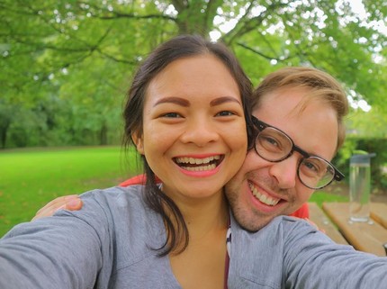 Eks Artis FTV Ultah di Belanda, Suami Bule Minta Maaf Tak Bisa Mudik