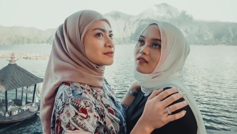 Nathalie Holscher sekarang menjadi ibu sambung anak-anak Sule den (Almh) Lina. Berikut potret kedekatan Nathalie dengan Putri Delina