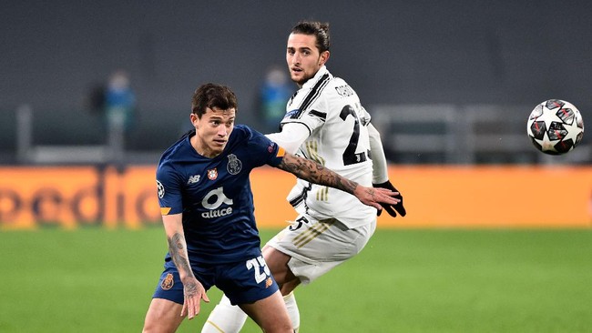 Juventus tertinggal 0-1 dari Porto dalam laga babak pertama leg kedua 16 besar Liga Champions di Stadion Juventus, Rabu (10/3) dini hari WIB.