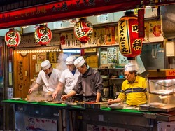 5 Street Food Jepang yang Tak Kalah Populer dari Takoyaki dan Okonomiyaki
