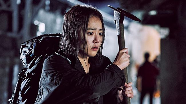 Bagi penyuka film yang mencekam, simak rekomendasi drama Korea fantasi horor yang bisa bikin bulu kuduk merinding.