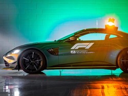 Safety Car F1 Diejek Jalannya Pelan kayak Kura-kura, Ini Pernyataan FIA