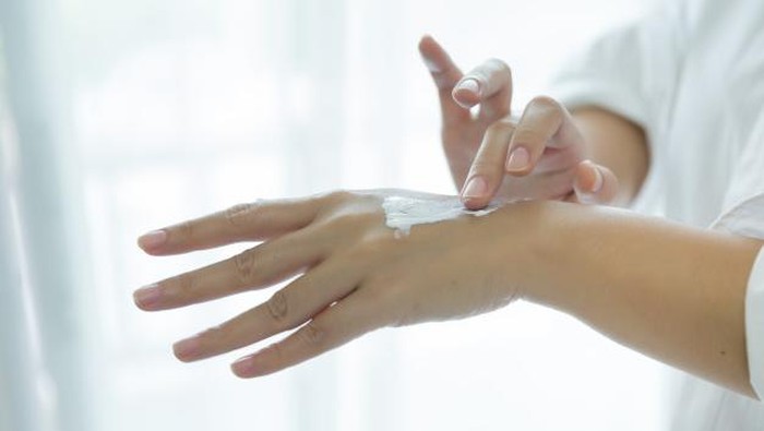 Bikin Kulit Tetap Lembap, Ini 5 Rekomendasi Handcream dengan Aroma Lembut