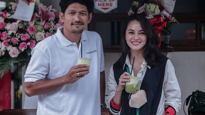 Deretan Artis yang Pamer Dinner 'Merakyat'