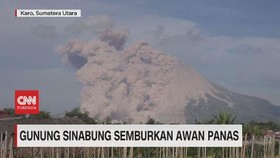 VIDEO: Gunung Sinabung Semburkan Awan Panas