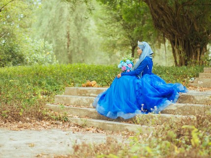 Nyesek, Wanita Ini Foto Prewedding Sendiri Usai Calon Suami Balik ke Mantan