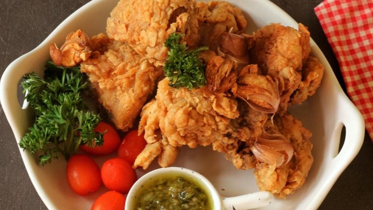 Ayam Goreng Bawang Putih Ayam Goreng Bawang Putih