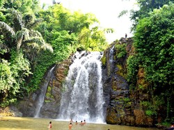 Curug Sawer Surga Tersembunyi di Pedalaman Pandeglang