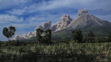 Status Gunung Sinabung Turun ke Level Siaga, Tetap Berpotensi Erupsi