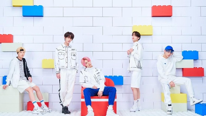 Intip Menu Makanan Boyband TXT dari Bangun Tidur sampai Selepas Manggung