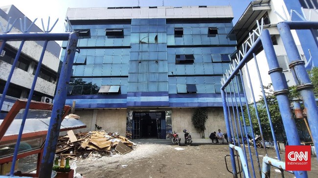 Kantor DPP Demokrat kubu Kepala Staf Kepresidenan Moeldoko berada di Jalan Pemuda Nomor 712, Rawamangun, Jakarta Timur.