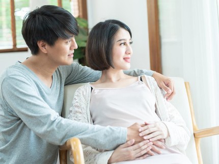 Penyebab Kehamilan Simpatik yang Dialami Suami saat Istri Hamil