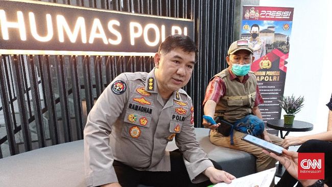 Polisi ingatkan ancaman UU ITE bagi warga yang menyebar video dugaan penistaan agama yang dilakukan Youtuber Muhammad Kace.