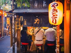 Yatai, Warung Makan Kaki Lima Jepang yang Jual Ramen dan Sushi