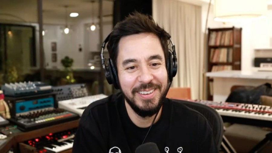 Майк 2023. Mike Shinoda 2001. Mike Shinoda Happy Endings. Mike Shinoda Beats and Music обложка. Музыка из сериала Майк 2022 года.