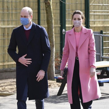 Ada Apa dengan Kue Pengantin Kate Middleton & Pangeran William?