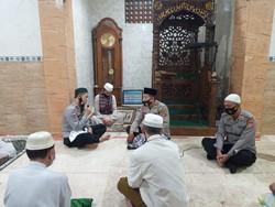 Safari Subuh, Program Polresta Mataram Sukseskan Kampung Sehat 2 NTB