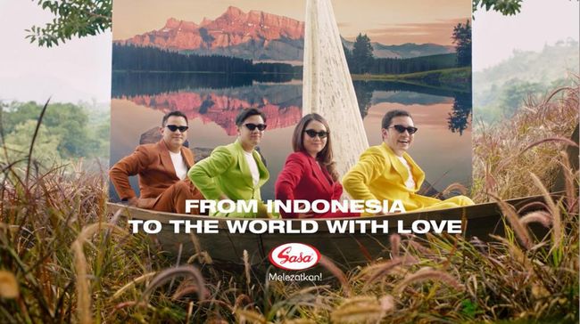 Sasa berkolaborasi dengan grup musik HIVI! meluncurkan lagu Sasa to the World yang ditujukan untuk membantu warga dunia menumbuhkan optimisme di tengah pandemi.