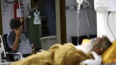 FOTO: Dihantam Varian Baru Corona, RS Brasil Nyaris Kolaps Hampir semua rumah sakit dan unit perawatan intensif (ICU) di Brasil tumbang akibat dihantam lonjakan kasus varian baru virus corona.