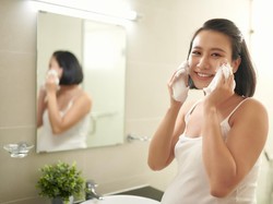 Bolehkah Ibu Hamil Memakai Skincare Krim Pemutih Wajah? Begini Kata Dokter