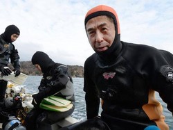 Kisah Haru Suami yang Masih Cari Istri 10 Tahun Setelah Tsunami