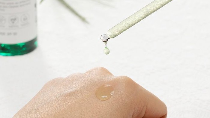 4 Peeling Serum untuk Eksfoliasi Kulit Wajah dan Mengatasi Jerawat