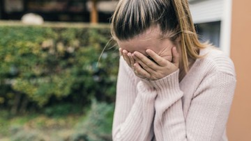 ANAK SULUNG MENINGGAL, ED MENDUGA PUTRINYA TAK DIRAWAT DENGAN BAIK