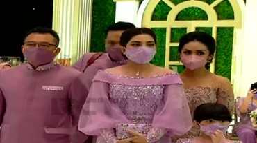 Tak Ada Drama, Krisdayanti, Ashanty, & Anang Kompak di Lamaran Aurel