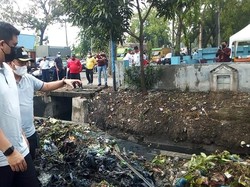 Bobby Beraksi Lagi, Kali Ini Pimpin Normalisasi Parit Cegah Banjir di Medan