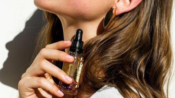 Manfaat Luar Biasa dari Booster Pre-Essence, Bikin Kinerja Produk Skincare Selanjutnya Lebih Maksimal!