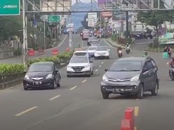 Penampakan Ramainya Lalin di Pertigaan Taman Safari Bogor Sore Ini