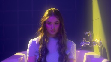 img-title Stephanie Poetri Rilis Mini Album 'AM:PM'