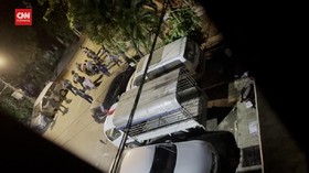 VIDEO: Tentara Myanmar Seret dan Pukuli Warga di Jalan