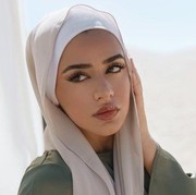 Tips Atasi Masalah Rambut untuk Para Hijabers, Anti Lepek dan Tetap Fresh!