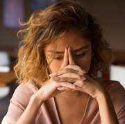 Sedang Terjebak Masalah Quarter Life Crisis? Jangan Panik, 8 Cara Ini adalah Solusinya!