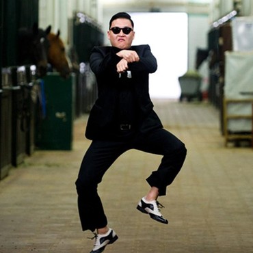 Bae Yoon Jung Dapat Ratusan Juta dari PSY untuk Koreografi 'Gentleman'