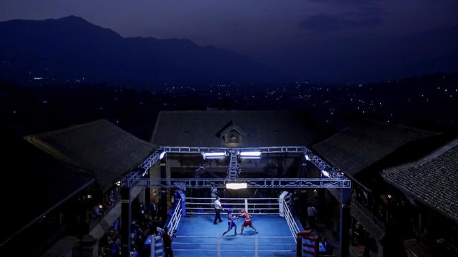 SMASHOT: Saling Serang untuk Menang