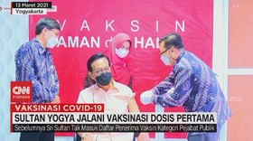 VIDEO: Sultan Yogya Jalani Vaksinasi Dosis Pertama