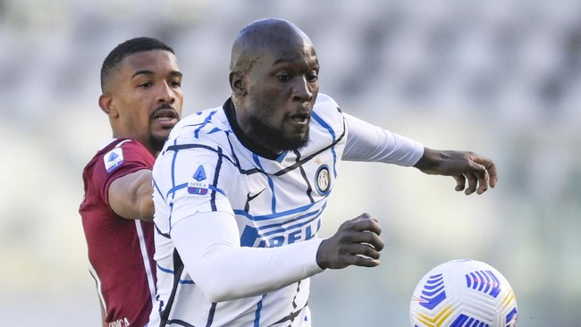 Chelsea siap menjual lima pemain untuk mendapatkan dana segar demi mendatangkan bomber Inter Milan, Romelu Lukaku.