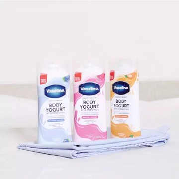 Vaseline Body Yogurt: Mudah Meresap, Anti Lengket!