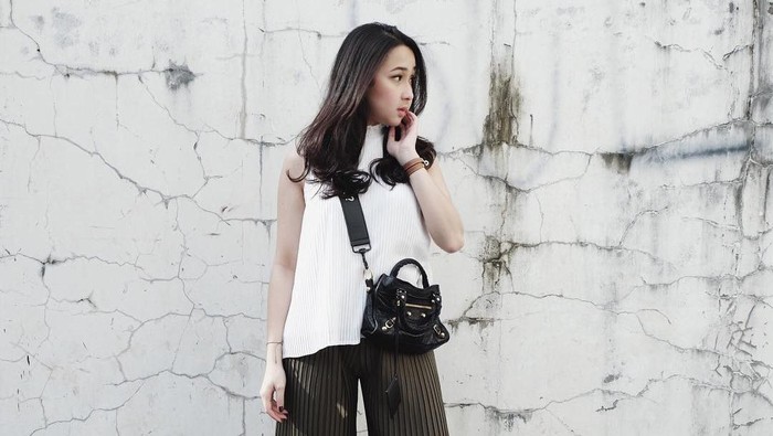 5 Model Celana untuk Samarkan Betis Besar Kamu