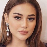 5 Inspirasi Gaya Make Up Sehari-hari Ala Aurel Hermansyah