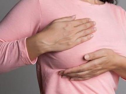 7 Tips Mengatasi Penyumbatan Payudara saat Menyusui