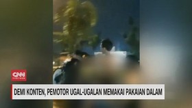 VIDEO: Demi Konten, Pemotor Ugal-Ugalan Memakai Pakaian Dalam